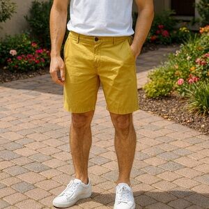 Pull & Bear Men’s Chino Shorts Yellow Mustard Casual Size 34